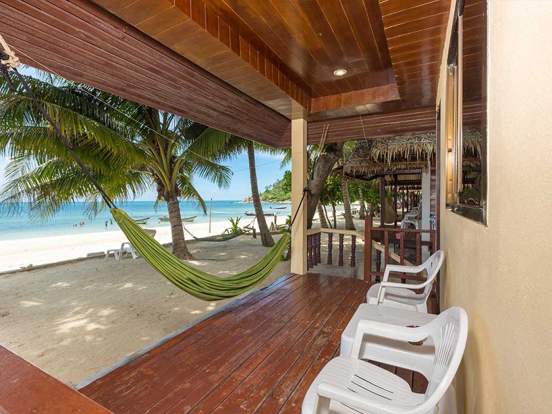 2 Double Beds Deluxe Beachfront