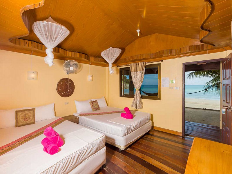 2 Double Beds Deluxe Beachfront